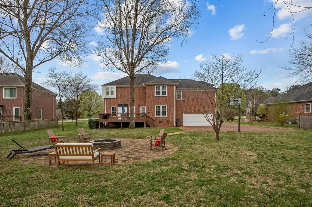 465 Harpeth Meadows Drive Kingston Springs TN 37082