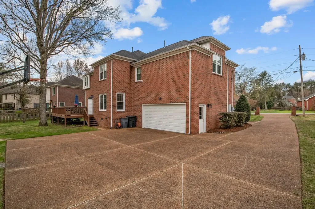 465 Harpeth Meadows Drive Kingston Springs TN 37082