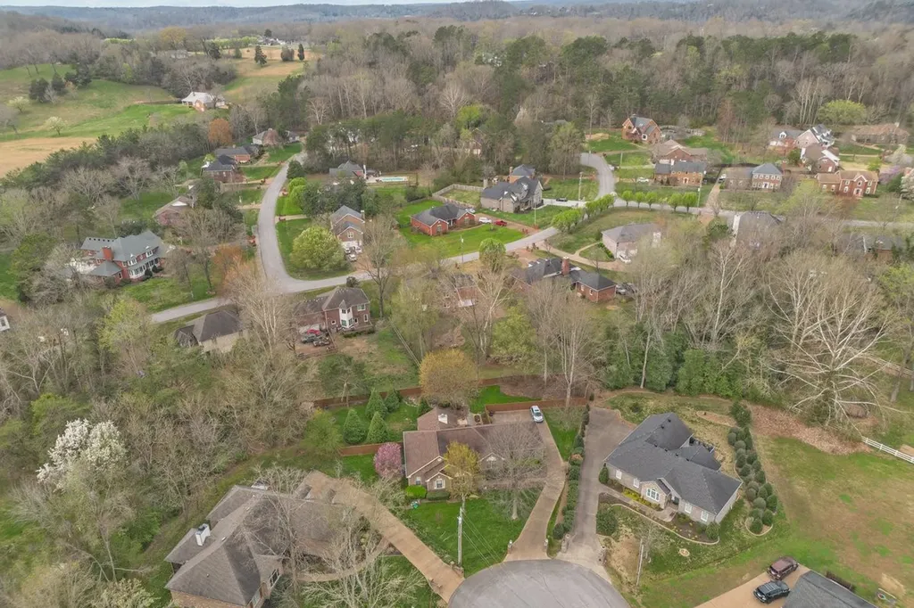 465 Harpeth Meadows Drive Kingston Springs TN 37082