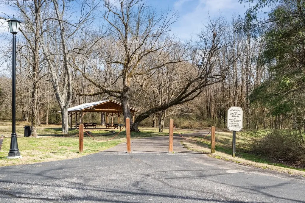465 Harpeth Meadows Drive Kingston Springs TN 37082