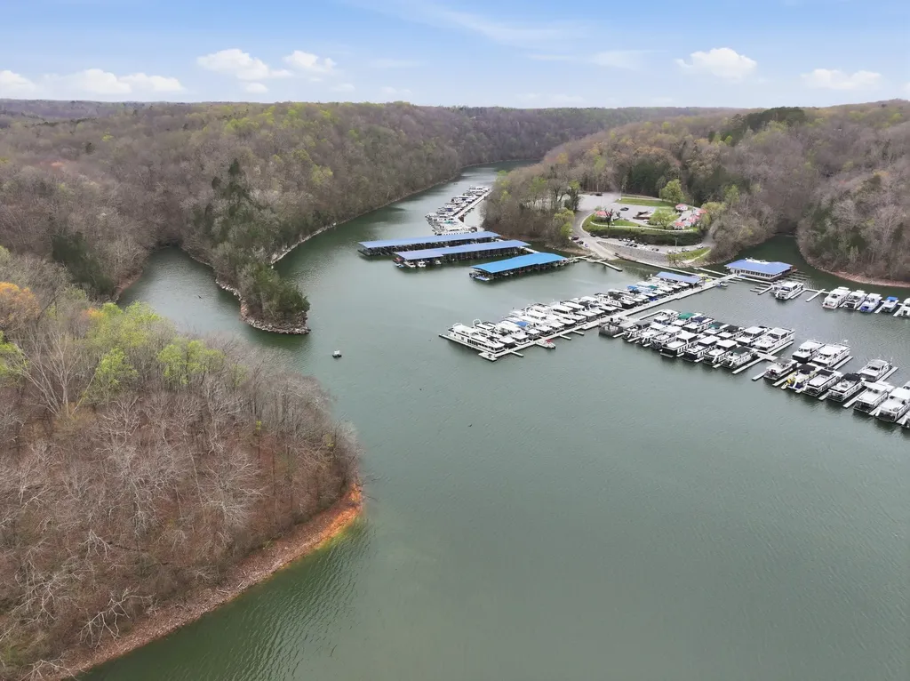 716 Still Point Road Smithville TN 37166