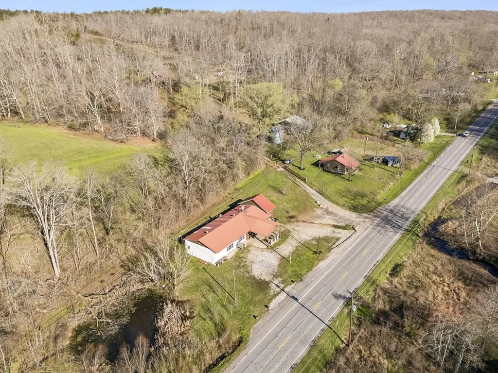 852 Highway 100, W Centerville TN 37033