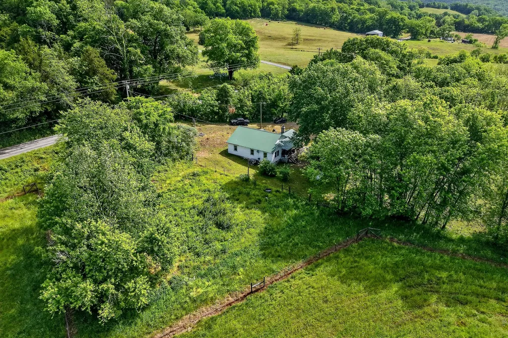 3754 Alexandria To Dismal Road Liberty TN 37095