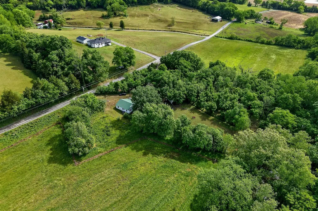 3754 Alexandria To Dismal Road Liberty TN 37095