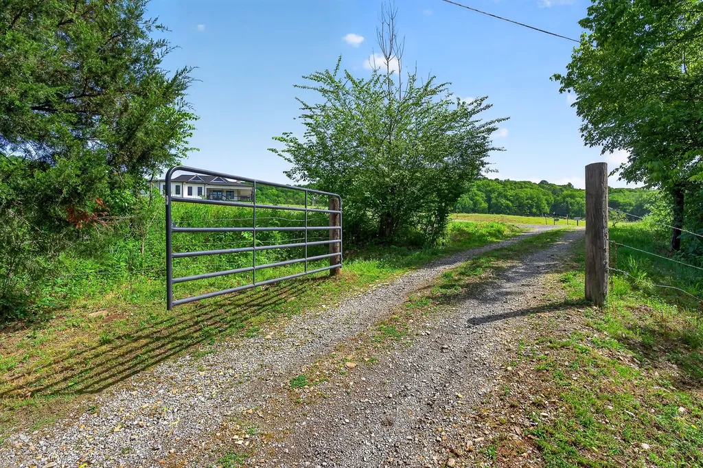 3754 Alexandria To Dismal Road Liberty TN 37095