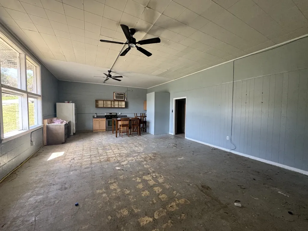 701 N Murray Street Gainesboro TN 38562