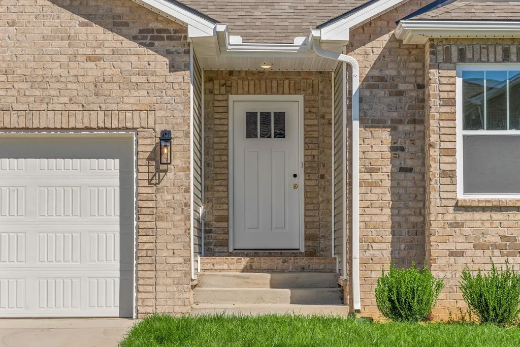 618 Chatsworth Drive Clarksville TN 37042