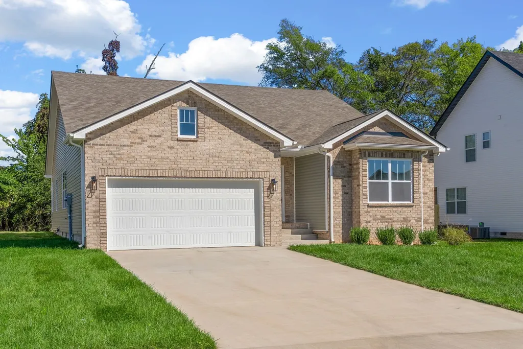 618 Chatsworth Drive Clarksville TN 37042
