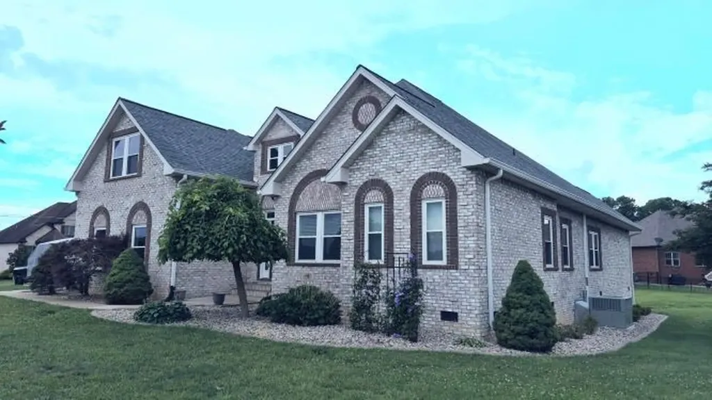 2114 London Lane Greenbrier TN 37073
