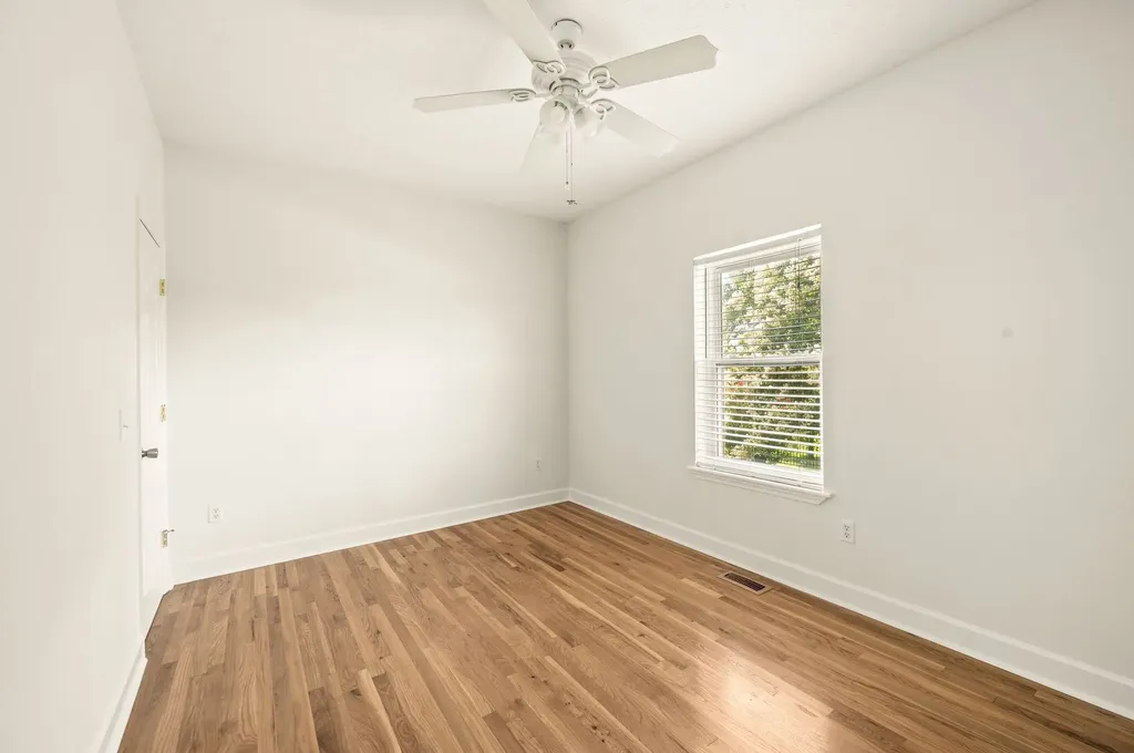 2114 London Lane Greenbrier TN 37073