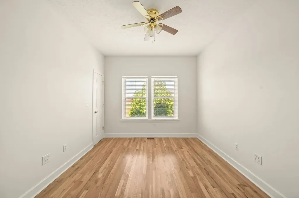 2114 London Lane Greenbrier TN 37073
