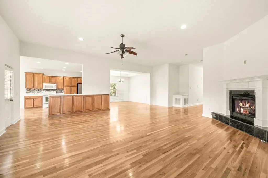 2114 London Lane Greenbrier TN 37073