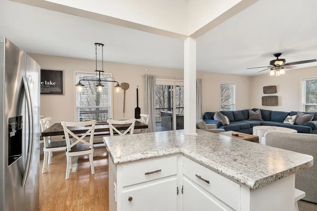 1337 Lakeside Drive Smithville TN 37166
