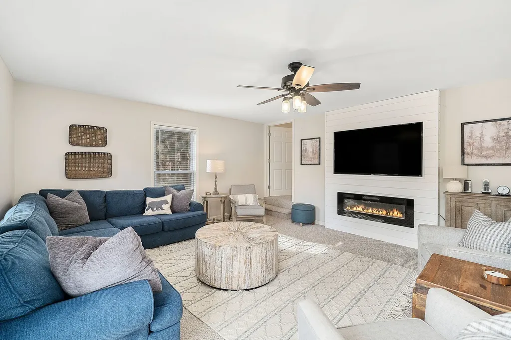 1337 Lakeside Drive Smithville TN 37166