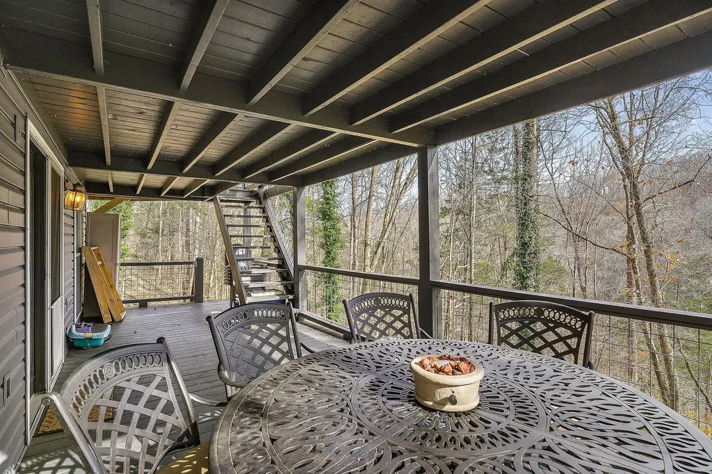 1337 Lakeside Drive Smithville TN 37166