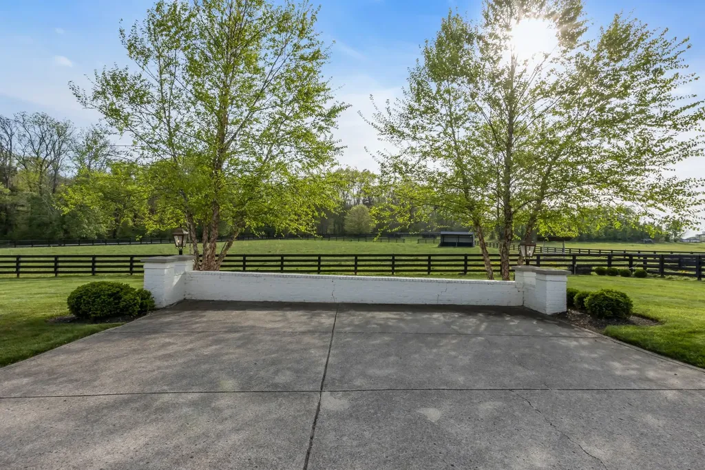 6314 Mcdaniel Road College Grove TN 37046