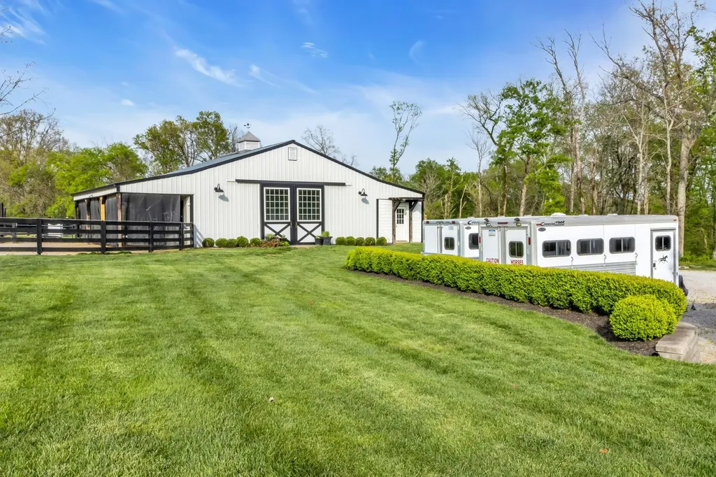6314 Mcdaniel Road College Grove TN 37046