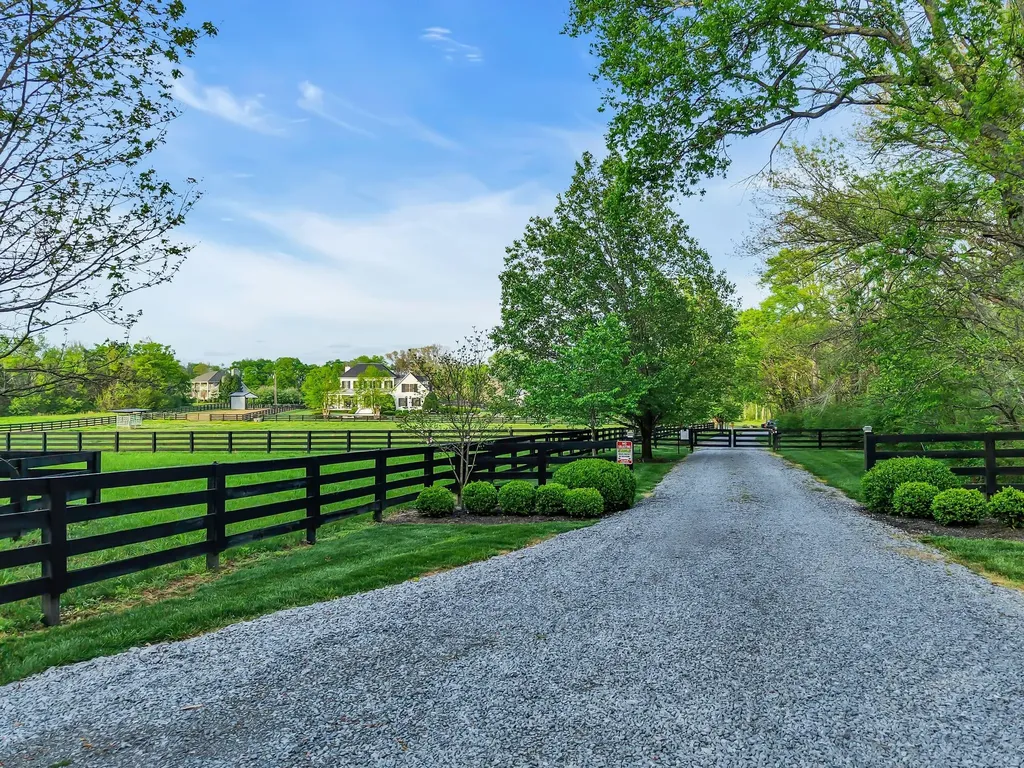 6314 Mcdaniel Road College Grove TN 37046