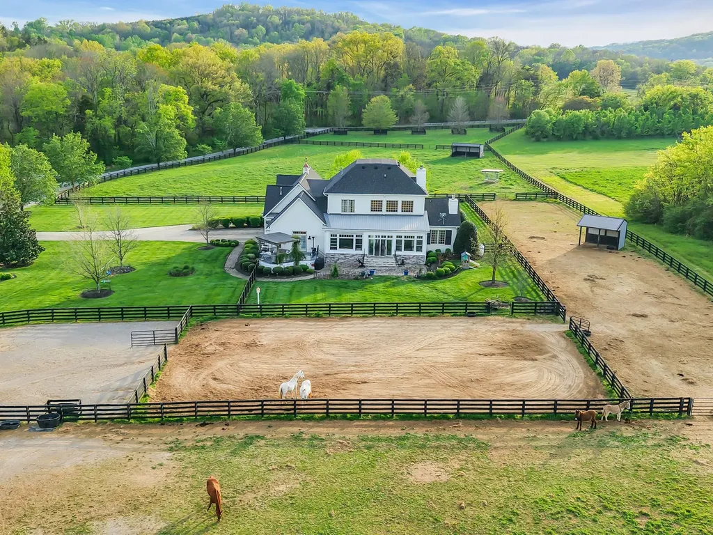 6314 Mcdaniel Road College Grove TN 37046