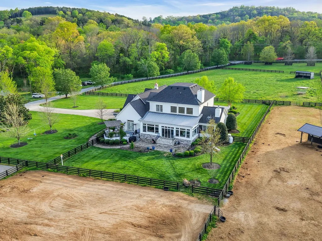 6314 Mcdaniel Road College Grove TN 37046