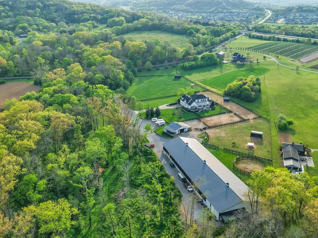 6314 Mcdaniel Road College Grove TN 37046