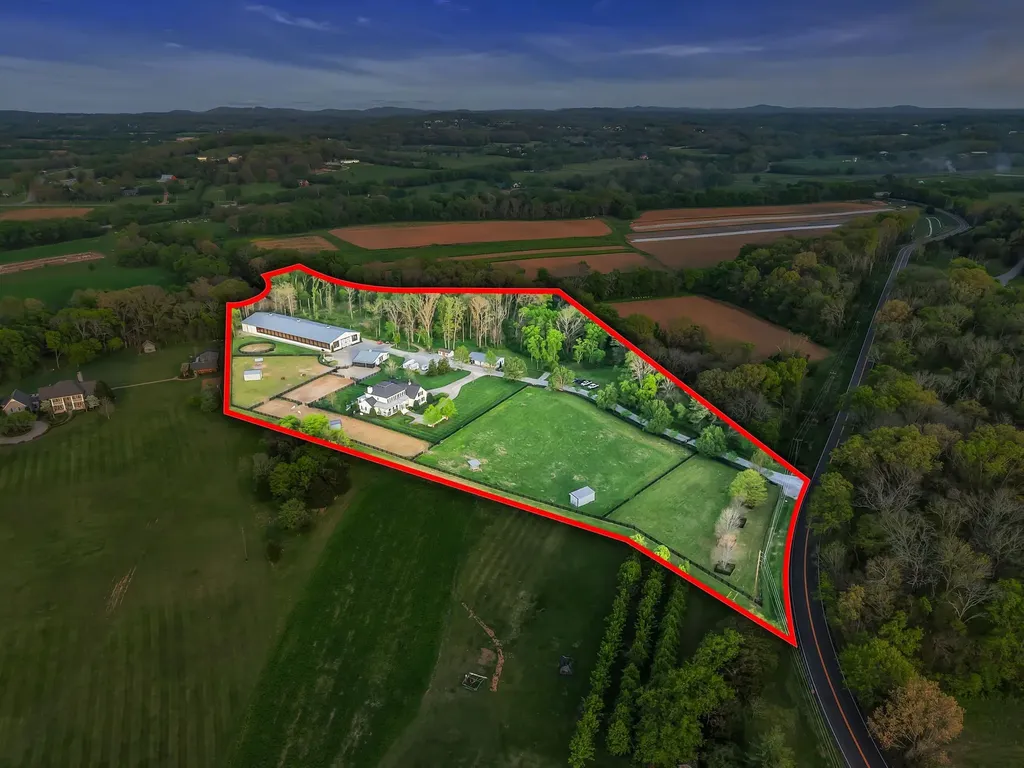 6314 Mcdaniel Road College Grove TN 37046