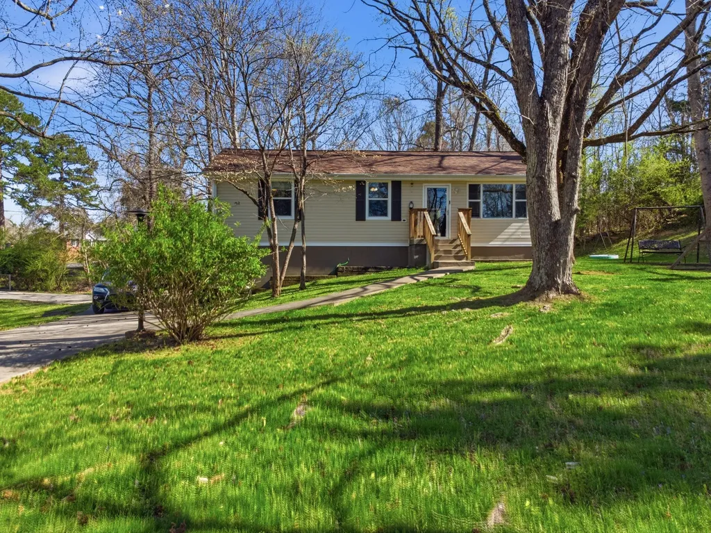 1315 Gratton Road Clarksville TN 37043