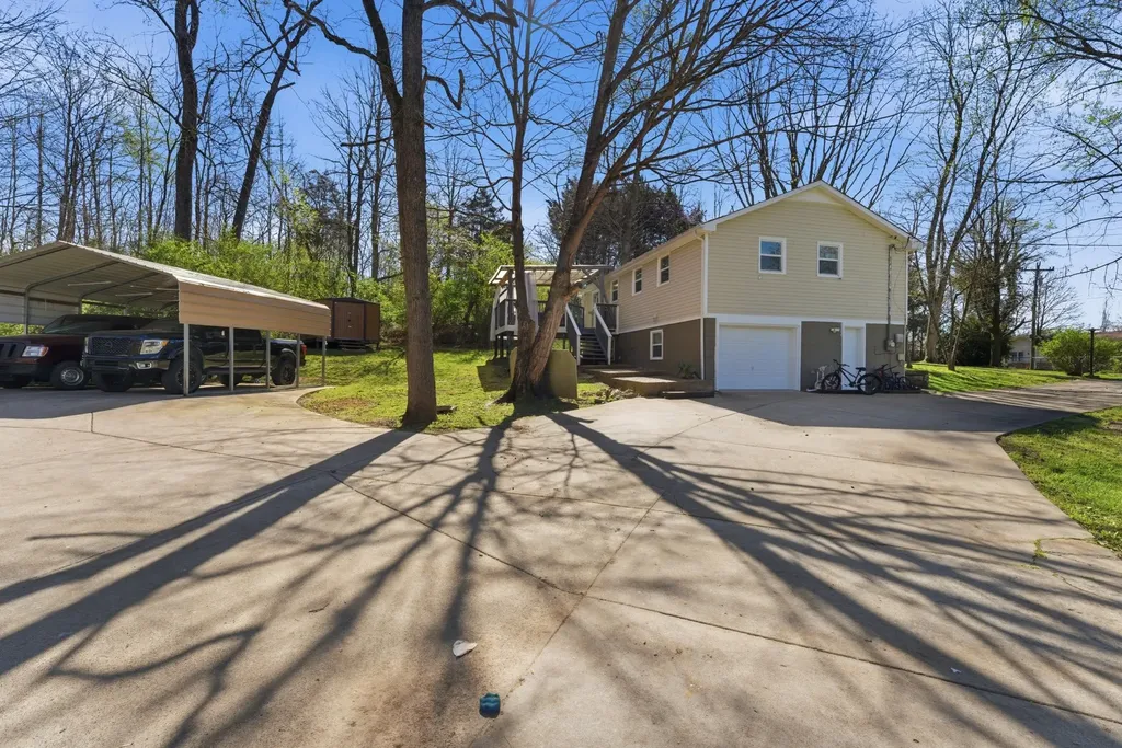 1315 Gratton Road Clarksville TN 37043