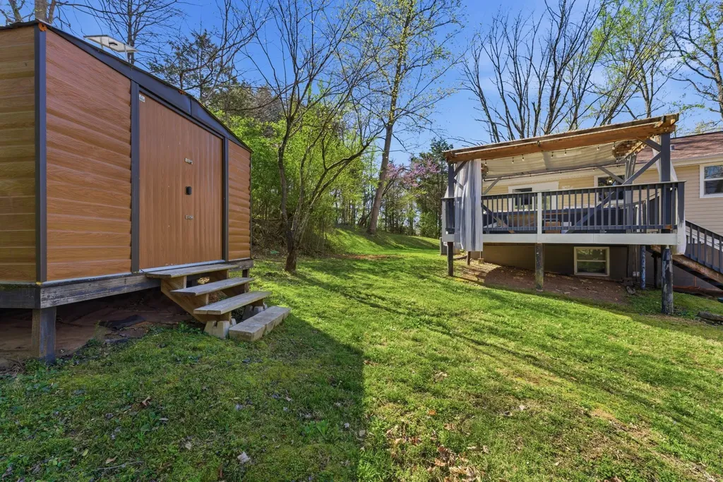 1315 Gratton Road Clarksville TN 37043