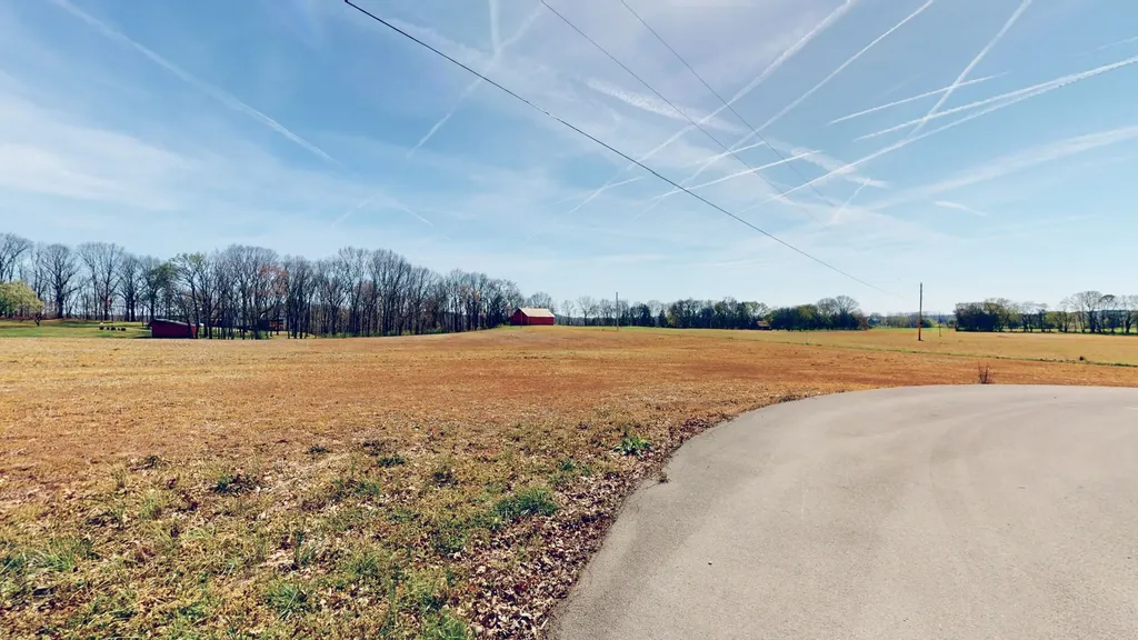 1111 E Robertson Road Castalian Springs TN 37031