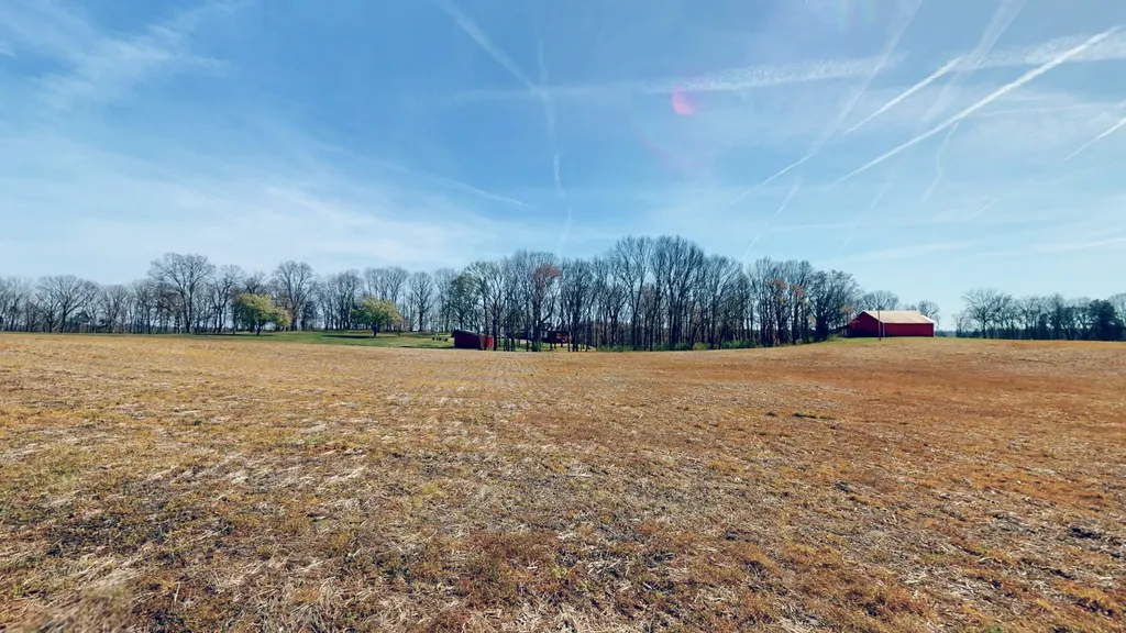 1111 E Robertson Road Castalian Springs TN 37031