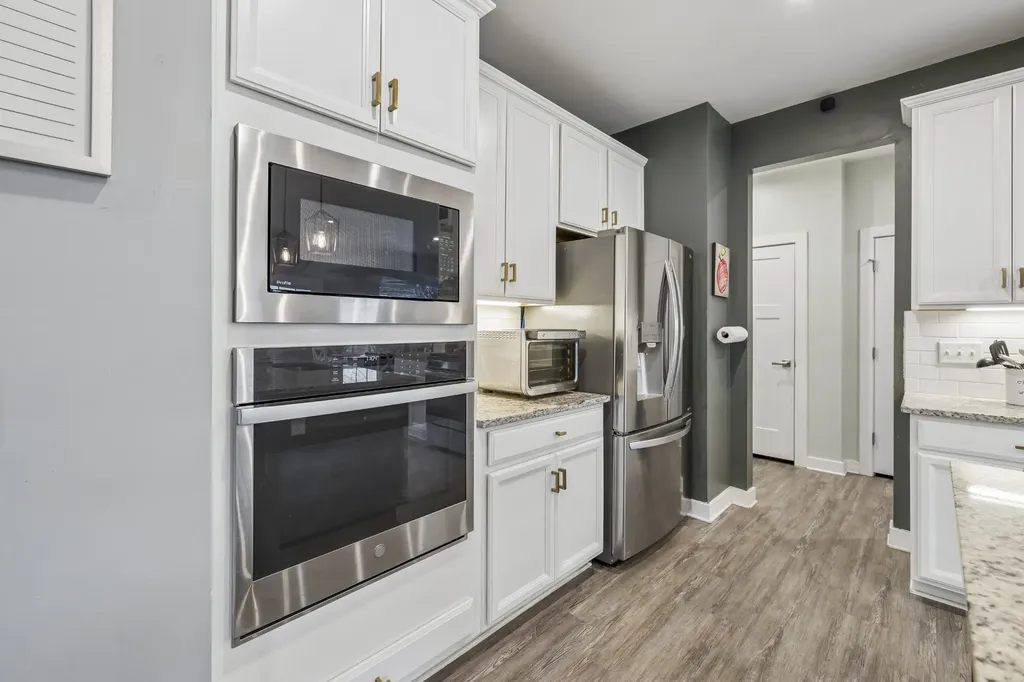 3037 Persimmon Street Columbia TN 38401