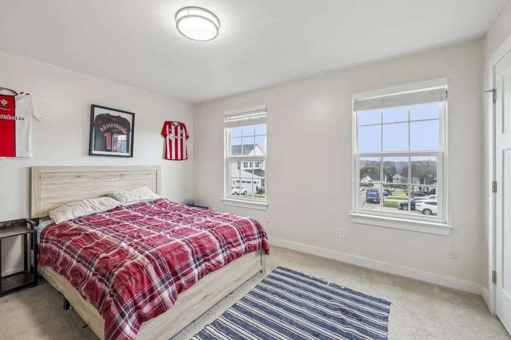 3037 Persimmon Street Columbia TN 38401