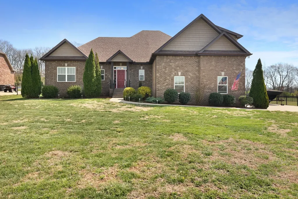 1027 Caballo Trail Gallatin TN 37066