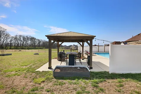 1027 Caballo Trail Gallatin TN 37066