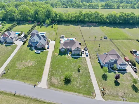 1027 Caballo Trail Gallatin TN 37066