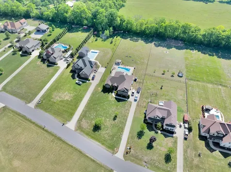 1027 Caballo Trail Gallatin TN 37066