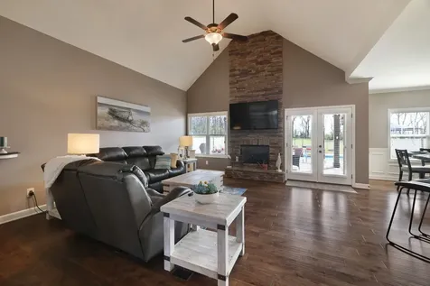 1027 Caballo Trail Gallatin TN 37066