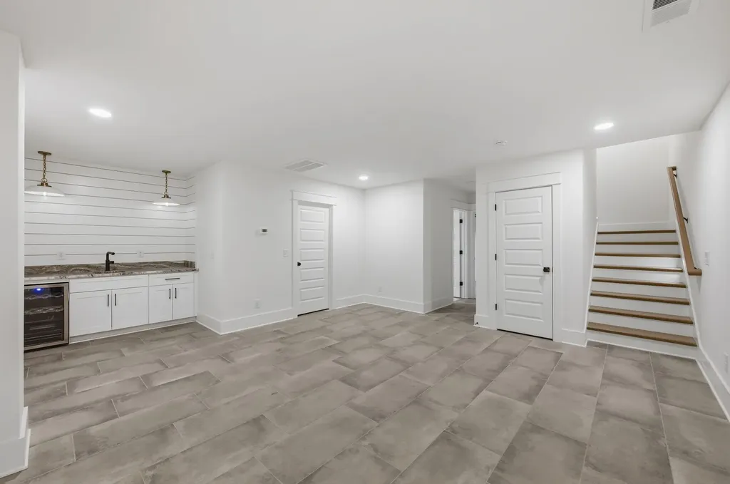 264 38th Ave, N Nashville TN 37209