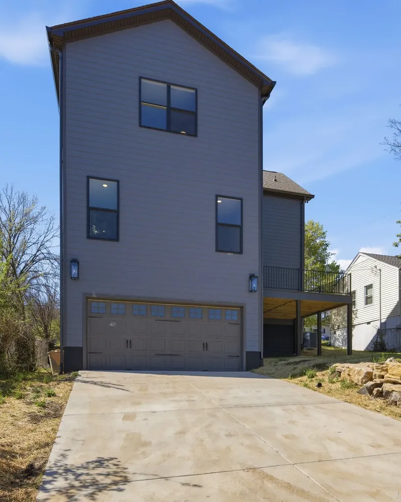 264 38th Ave, N Nashville TN 37209