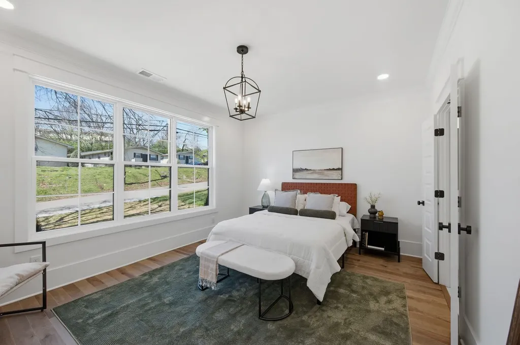 264 38th Ave, N Nashville TN 37209