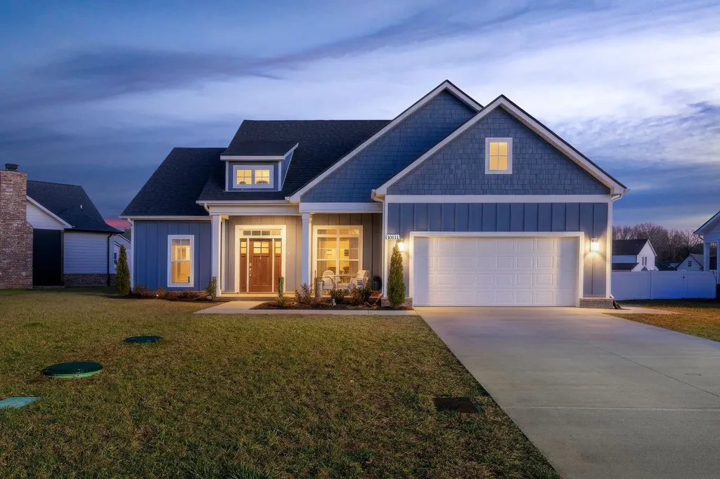 10111 Crookedhorn Court Bell Buckle TN 37020