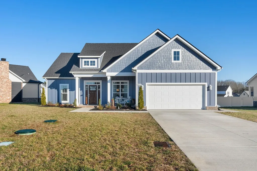 10111 Crookedhorn Court Bell Buckle TN 37020