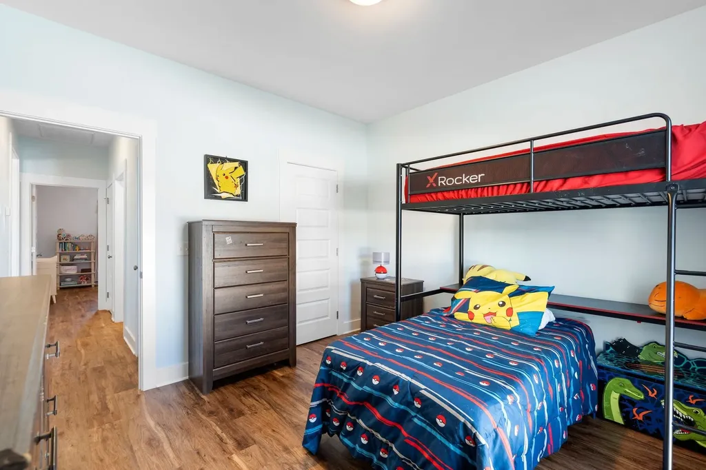 10111 Crookedhorn Court Bell Buckle TN 37020