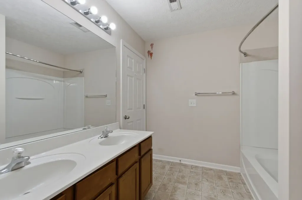1005 Valley Cove Court Nashville TN 37221