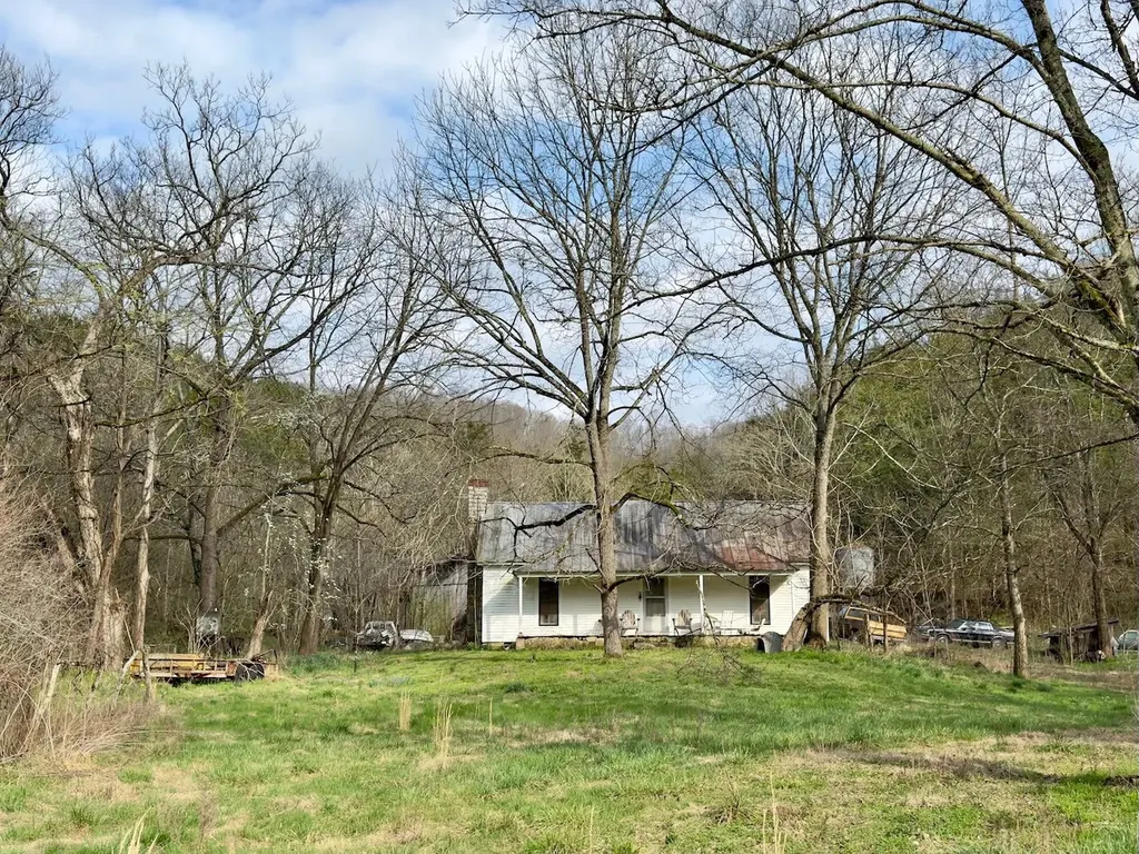 3780 Hurricane Creek Road Woodbury TN 37190