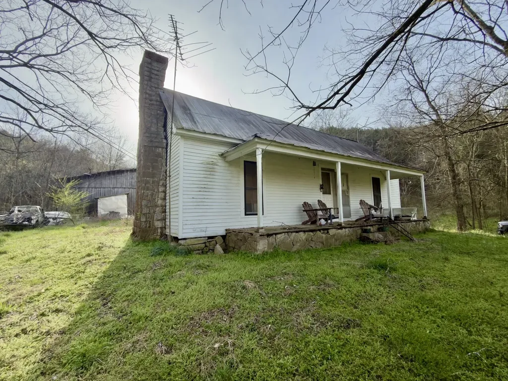 3780 Hurricane Creek Road Woodbury TN 37190