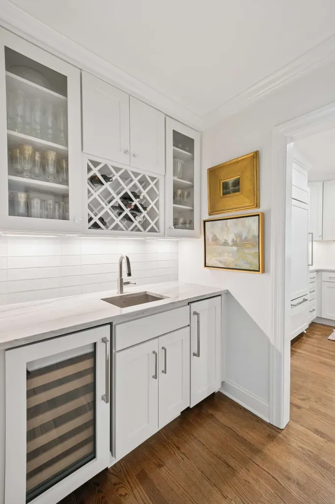 6010 Hickory Valley Road Nashville TN 37205