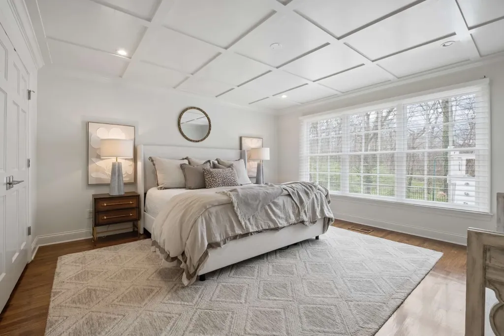 6010 Hickory Valley Road Nashville TN 37205