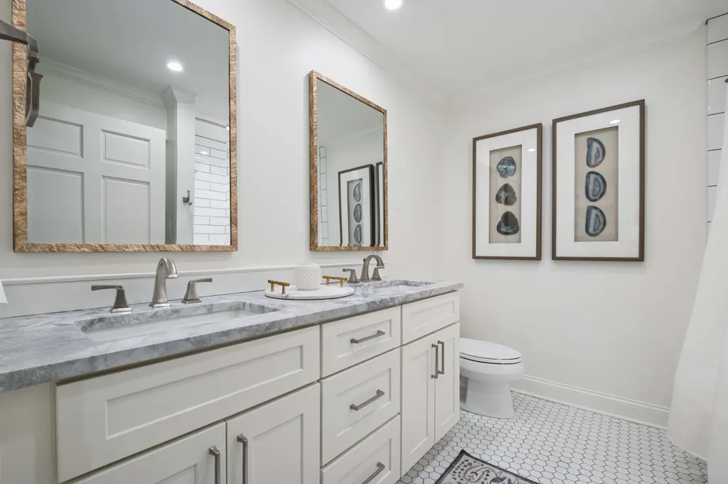 6010 Hickory Valley Road Nashville TN 37205